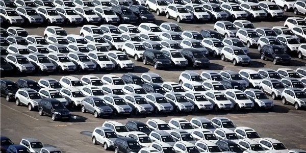 乘聯會崔東樹：1月末全國乘用車市場庫存333萬台、庫存64天